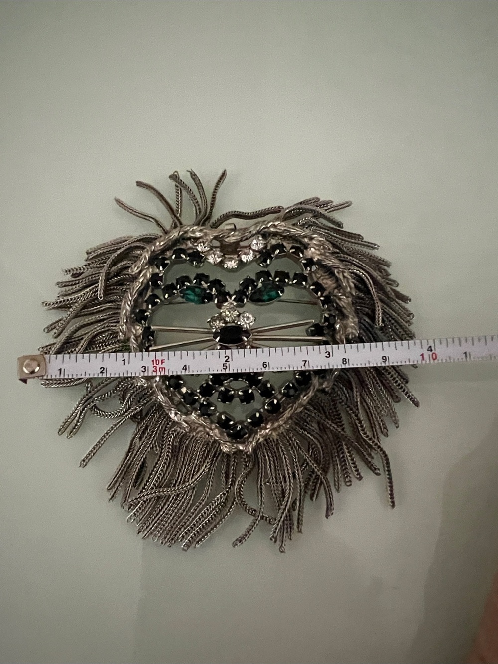 Vintage Silver Large Lion Head Brooch/pendant with foxtail fringe accents - Picture 8 of 9